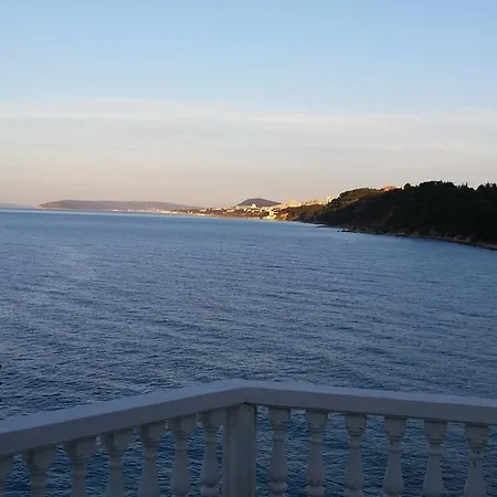 Gevera * Split